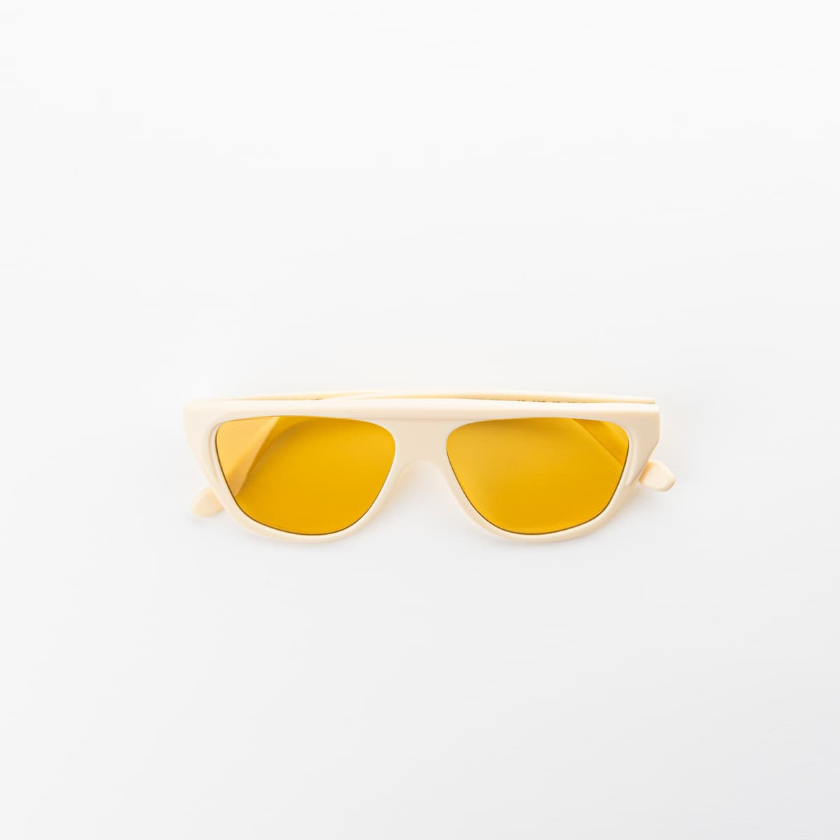 Clara Avorio — montatura Capys Eyewear | artigianato italiano